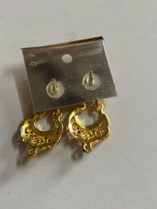 Fashion earrings Unused