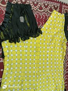 Fashionable Kurti In Good Condition 👍