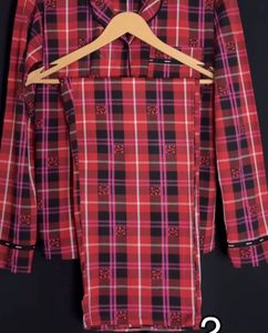 DKNY NIGHTDRESS