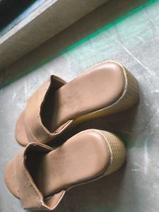 Sandal With Heels