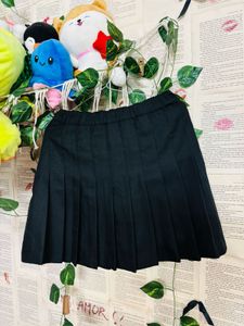 Black Pleated Mini Skirt
