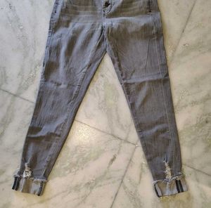 ZARA ripped Jeans Grey