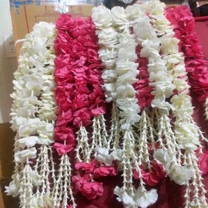 Free Set of 2 Artificial Flower Garlands