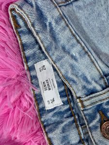 Light Wash Denim Jeans