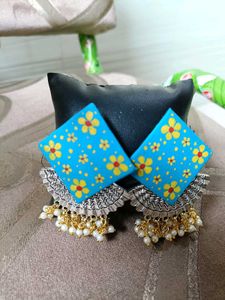A Handmade Beaded Fabric Earnings