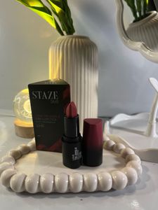 Staze 9to9 3 In  One Lipstik