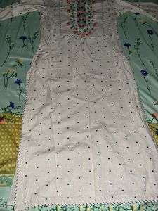 Embroidered Floral Print Kurti