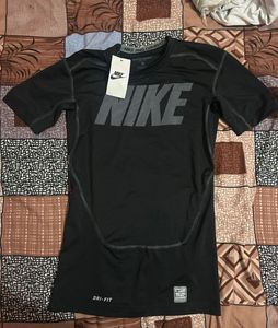 Nike Compression Tshirt