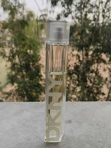 DKNY Women Energizing Eau de Parfum (100ml)
