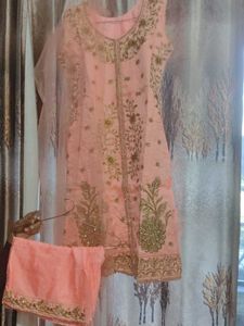 4 colour Peach Embroidered Kurta Set