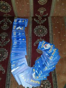 140 Mixed Pokemon Cards