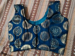 2 saree combo with single blouse