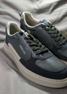 Woodland Sneakers PU 💥Size 9
