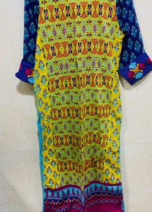 Pakistani Lawn Kurta