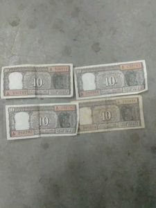 4 Notes Of 10 Rupee (1980)