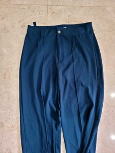 Stylish Women&#39;s Straightfit High Rise Pants