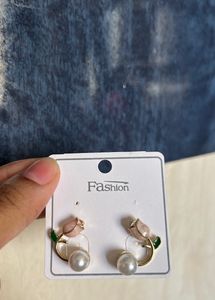 Rose Pearl Earring Stud