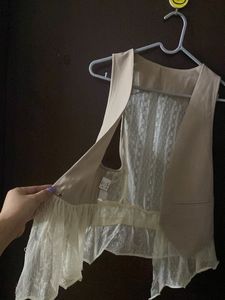 Ruffle Hem Vest Bust 32