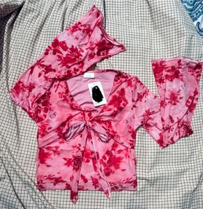 Floral Print Tie Front Bell SleeveMesh Crop Top
