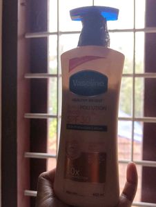 Combo : Liquid Lipstick + Vaseline Body Lotion