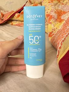 Dot &amp; Key Blueberry Sunscreen SPF 50