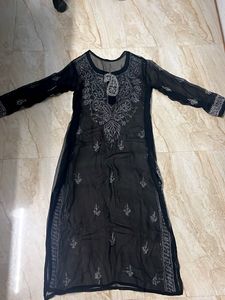 Chikankari Embroidered Kurti