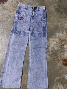 Trending Straight Denim Jeans .