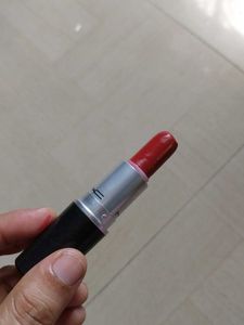 MAC Lipstick Russian Red