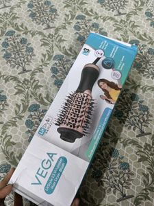 Vega Hair Dryer Brush