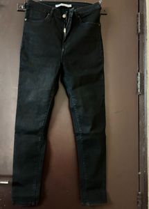 Black Jeans