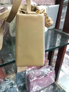 ✨Elegant Premium Quality Glittery Sling Bags 👛