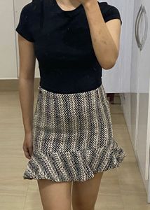 Patterned ruffle skirt