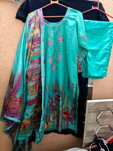 Combo Of 2 Stitched Dresses 🥻