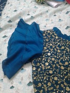 Buy One Get Gift 🎁