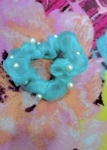 Pastel Green Beaded Scrunchy