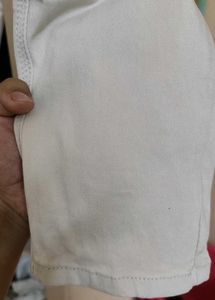 Women&#39;s Off White Jeans