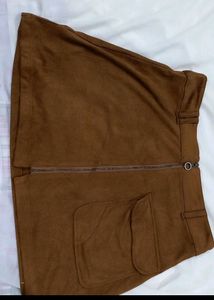 Brown Front Zip Nd Pocket Short Skirt ..Size S
