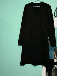 Black Midi Top With Pocket
