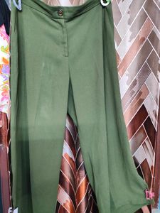 Olive  Colour Trousers 🫒