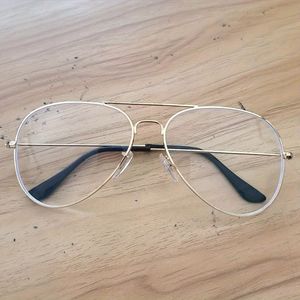 Transparent Stylish Men Goggles