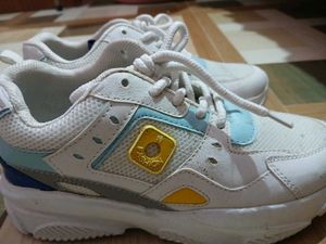 Retro-Style Sneakers For Women