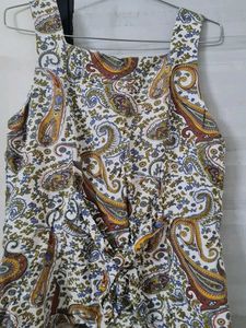 Paisley Print Sleeveless Top