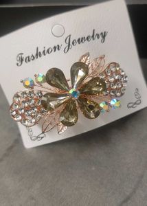 Elegant Flower Crystal Mini Hair Clip✨