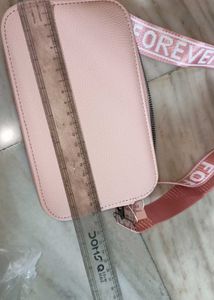 Box Sling Bag