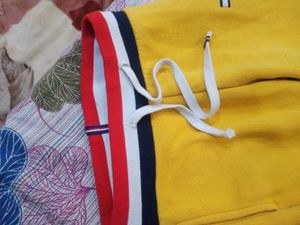 Tommy Hilfiger Yellow lower with fleece inside