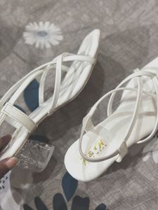 sandal heels 👠