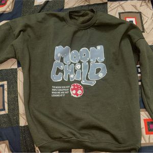 sweatshirt