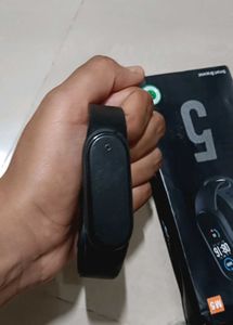 Mi Smart Band 5 - Fitness Tracker