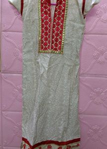 Elegant Embroidered Kurta