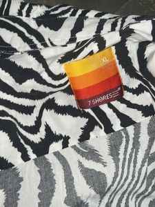 Brand New product With golden tag